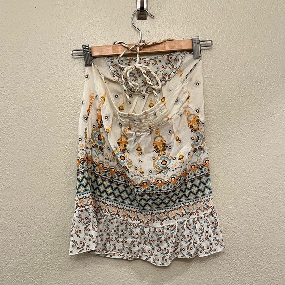 Floral Halter Top - Picture 3 of 3